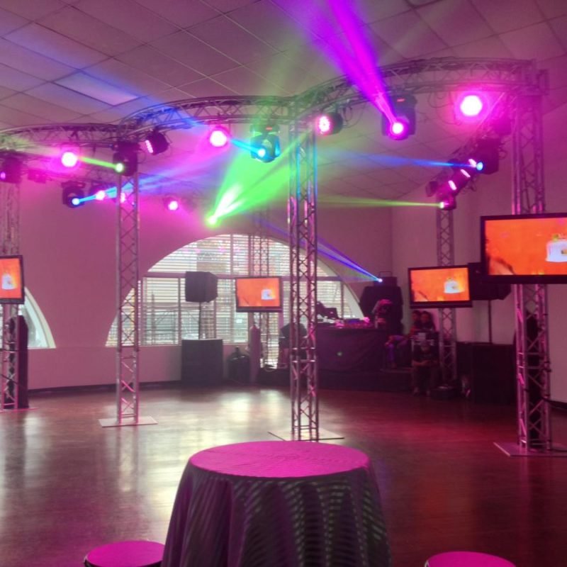 Paradoxx, Discoteca Móvil, Servicio para Eventos, Guatemala, Música, Dj, Bodas, XV Años, 15 Años