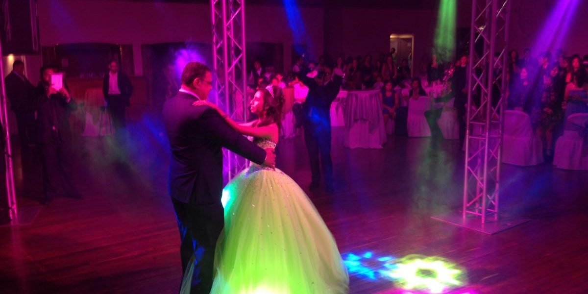 Paradoxx, Discoteca Móvil, Servicio para Eventos, Guatemala, Música, Dj, Bodas, XV Años, 15 Años